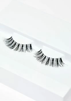 Best Sale ⌛ The Creme Shop Eyes Wispy Wink Hello Kitty Lashes 🔔 5 The Creme Shop Eyes Wispy Wink Hello Kitty Lashes