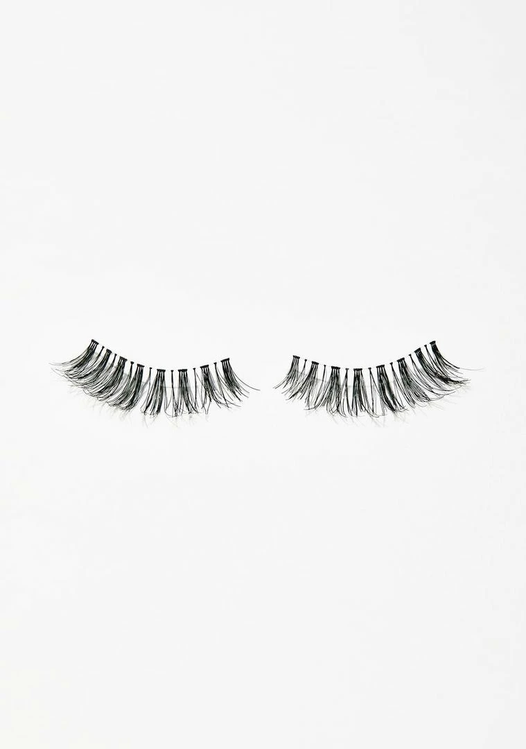 Best Sale ⌛ The Creme Shop Eyes Wispy Wink Hello Kitty Lashes 🔔 2 The Creme Shop Eyes Wispy Wink Hello Kitty Lashes
